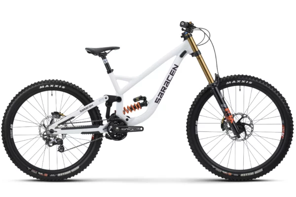 Saracen MEAST TEAM VTT DH Ride&Beer Saint-Lary